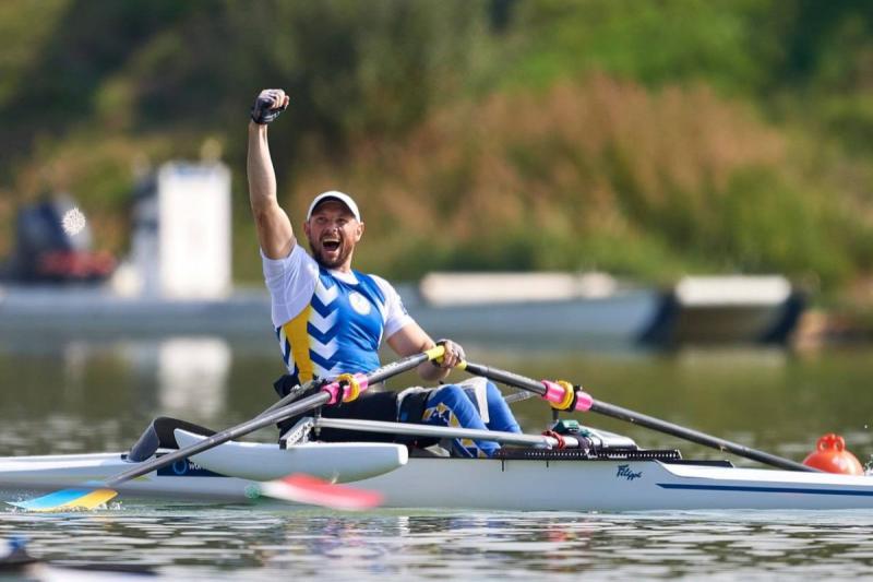 Роман Полянський здобув срібну медаль на Паралімпійських іграх-2024 в дисципліні академічного веслування.