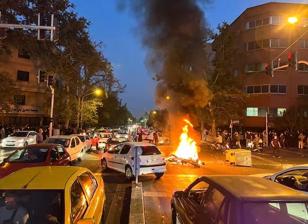 Іран скоротив терміни ув'язнення для журналісток, скасувавши звинувачення в їхній співпраці зі Сполученими Штатами.