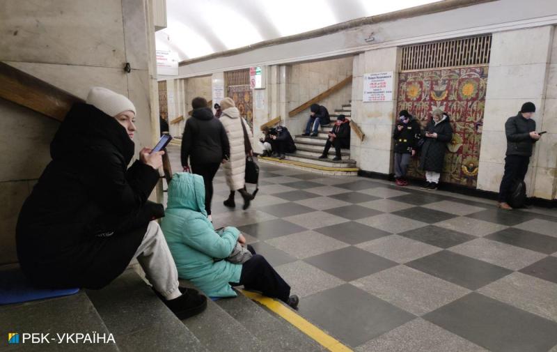 У Києві та кількох регіонах було оголошено тривогу через запуск російських ракет.